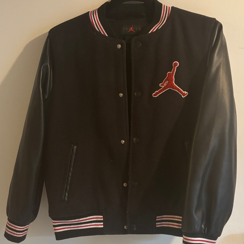 Air Jordan Flight Big Kids Long Sleeve Varsity Jacket Large